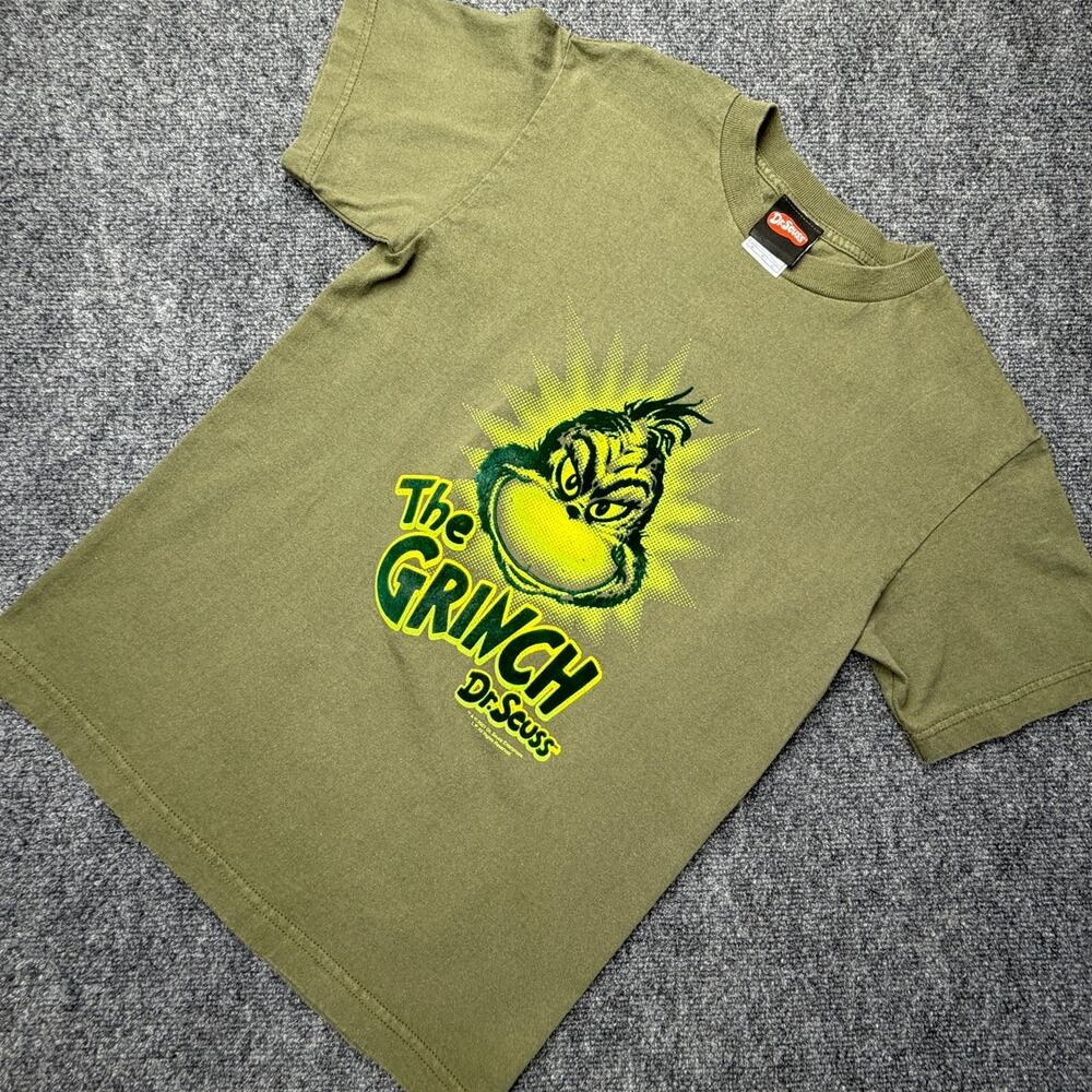 VINTAGE 2001 Dr. Seuss The Grinch Flocked Graphic T-Shirt Olive Green S